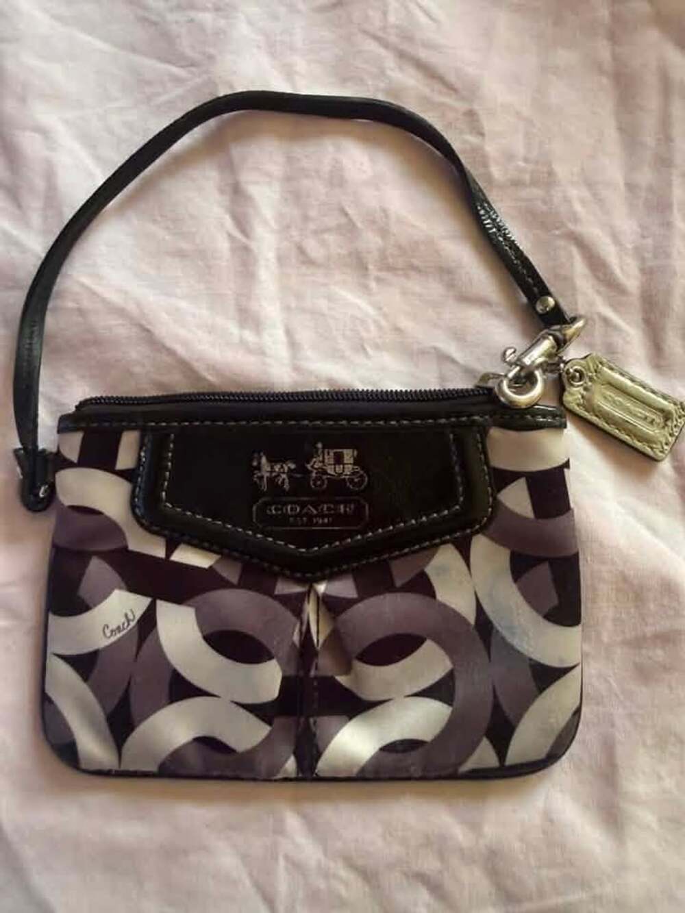 Coach Op Art Madison Signature Sateen Wristlet Purple Black